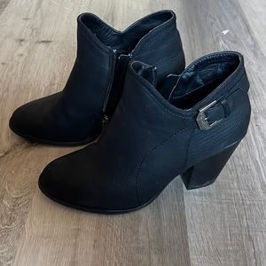 Ankle booties
